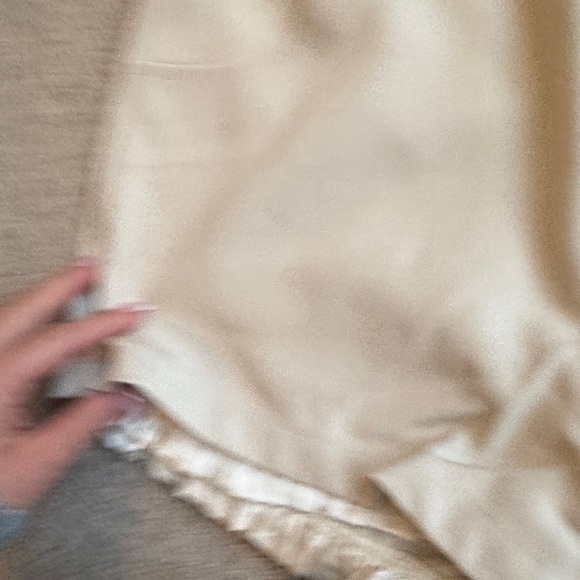 High Waist Cream Ruffle Shorts - Picture 6 of 8